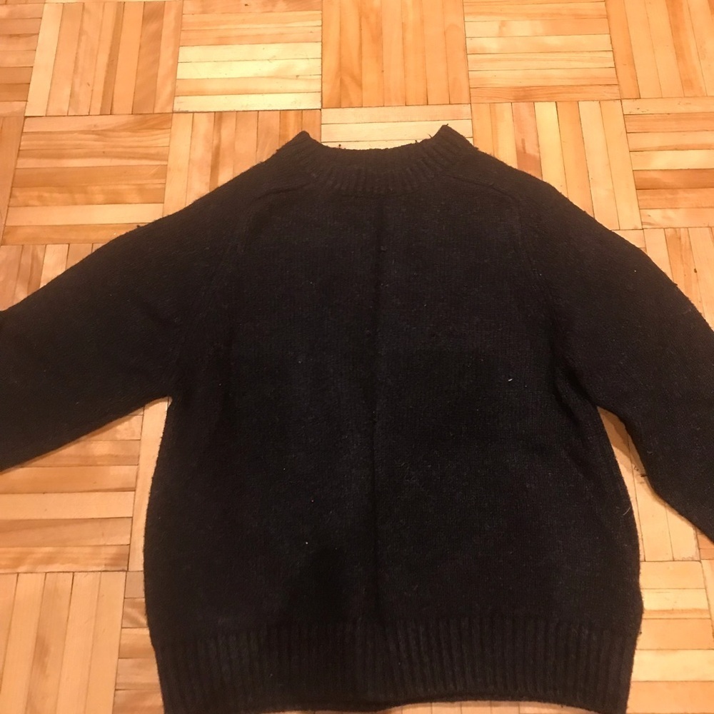 3/15$ Zara Black Kids Sweater​
